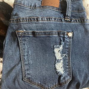 Size 5 Judy Blue distressed skinny Jean